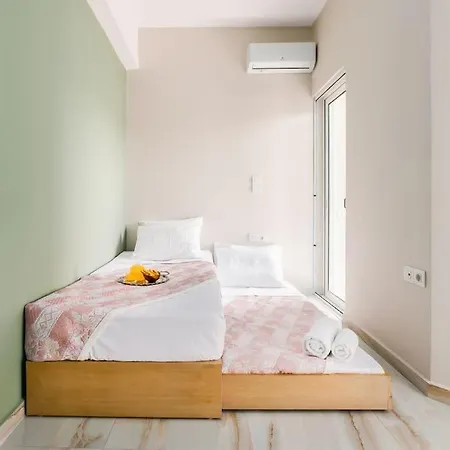 Апартаменти Chania Golden Bliss